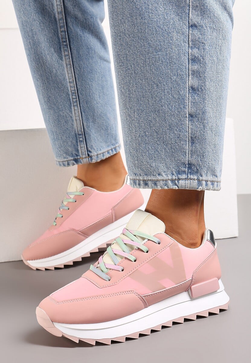 Sneakerși Roz Melisina cu Protector Ornamental pe Talpă și Inserție Metalică 2