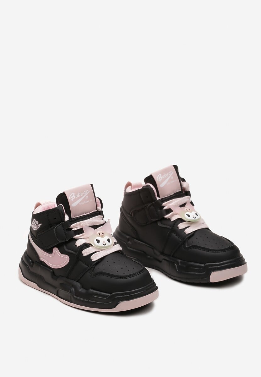 Czarno-Różowe Buty Sportowe Sneakersy za Kostkę z Tłoczoną Podeszwą i Ozdobną Aplikacją Seriale 2