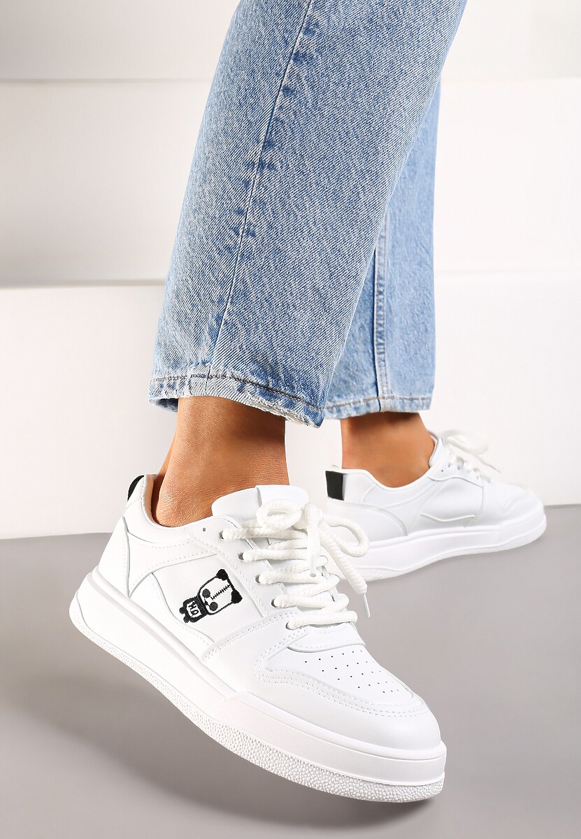 Sneakerși Albi cu Șiret din Piele Ecologică cu Petic Ornamental și Perforație Vetria 3