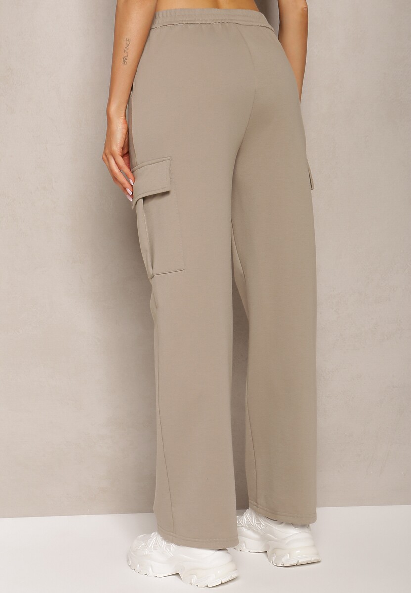 Pantaloni sport bej din bumbac cu buzunare largi cargo Tanelle 3