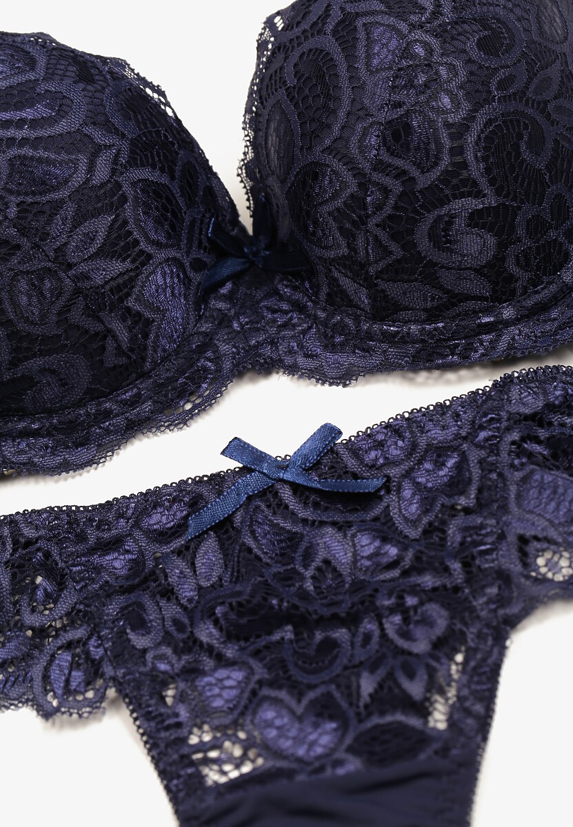 Granatowy Komplet Bielizny Koronkowej Biustonosz i Stringi z Kokardkami Naselle 2