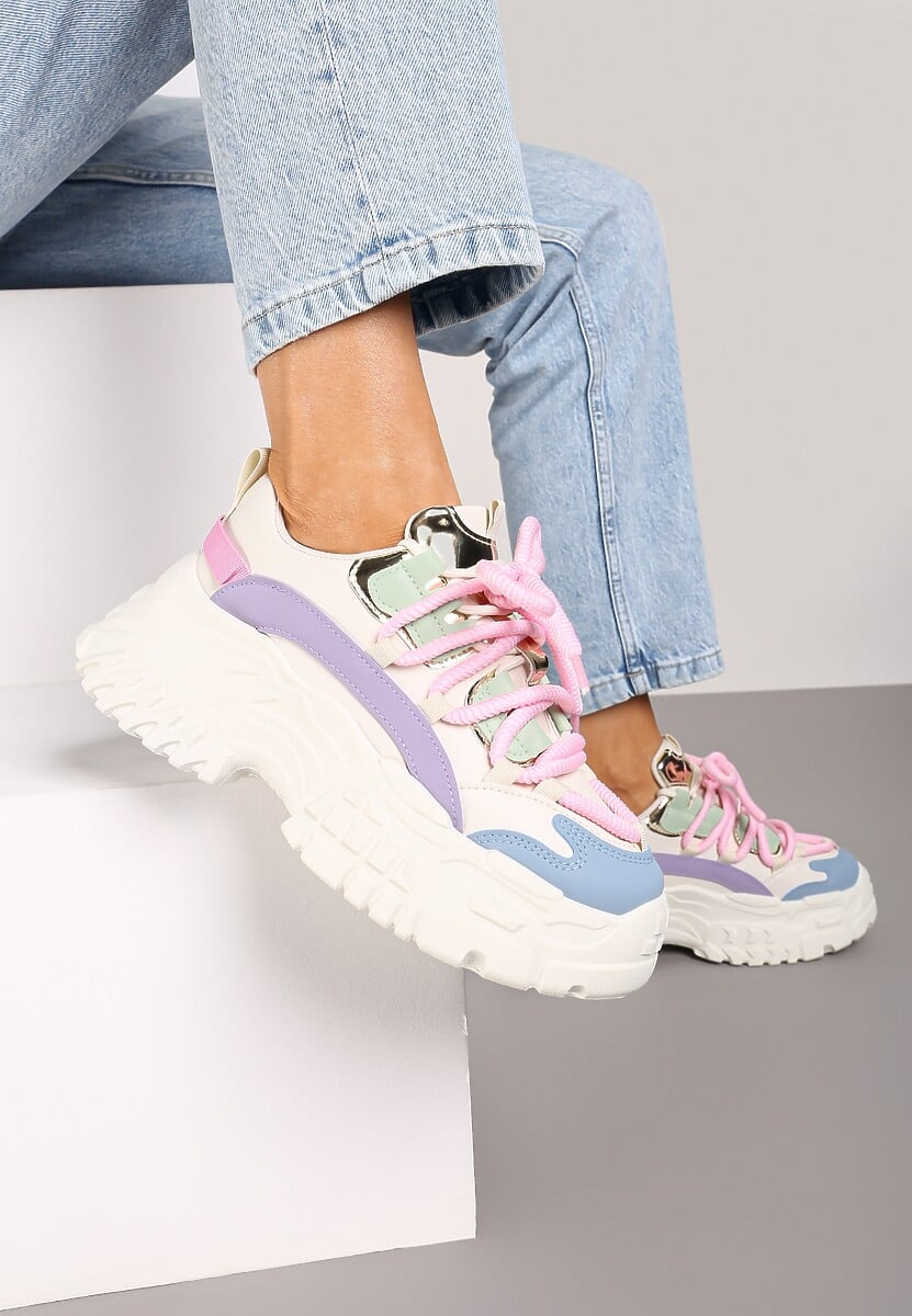 Biało-Różowe Sneakersy z Podwójnymi Sznurówkami i Tłoczoną Platformą Luppoa 1
