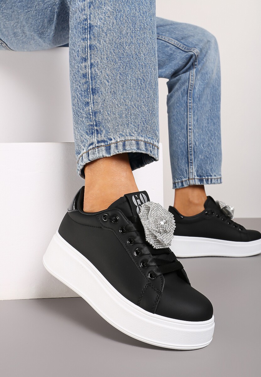 Czarno-Srebrne Sneakersy na Platformie z Aplikacją Kwiatu 3D z Cyrkoniami Navilda 1