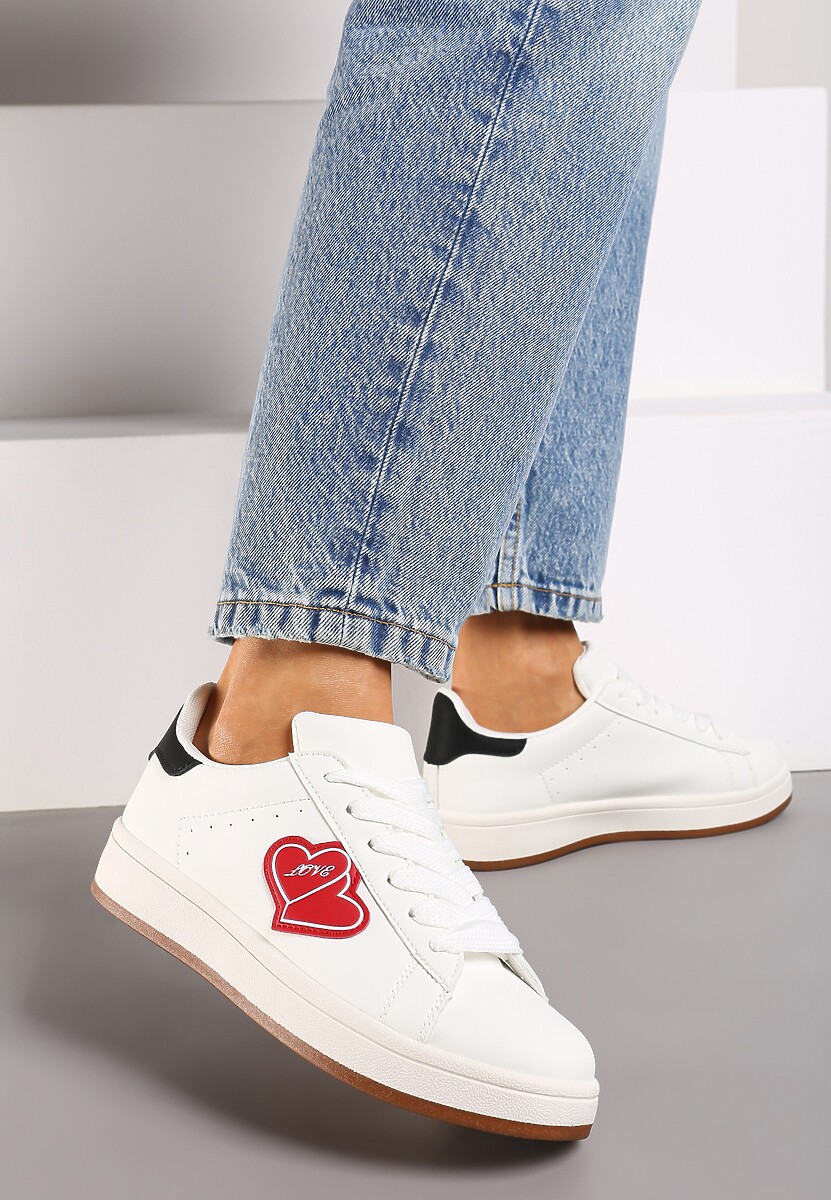 Białe Sneakersy z Naszywką w Kształcie Serc Usitala 1