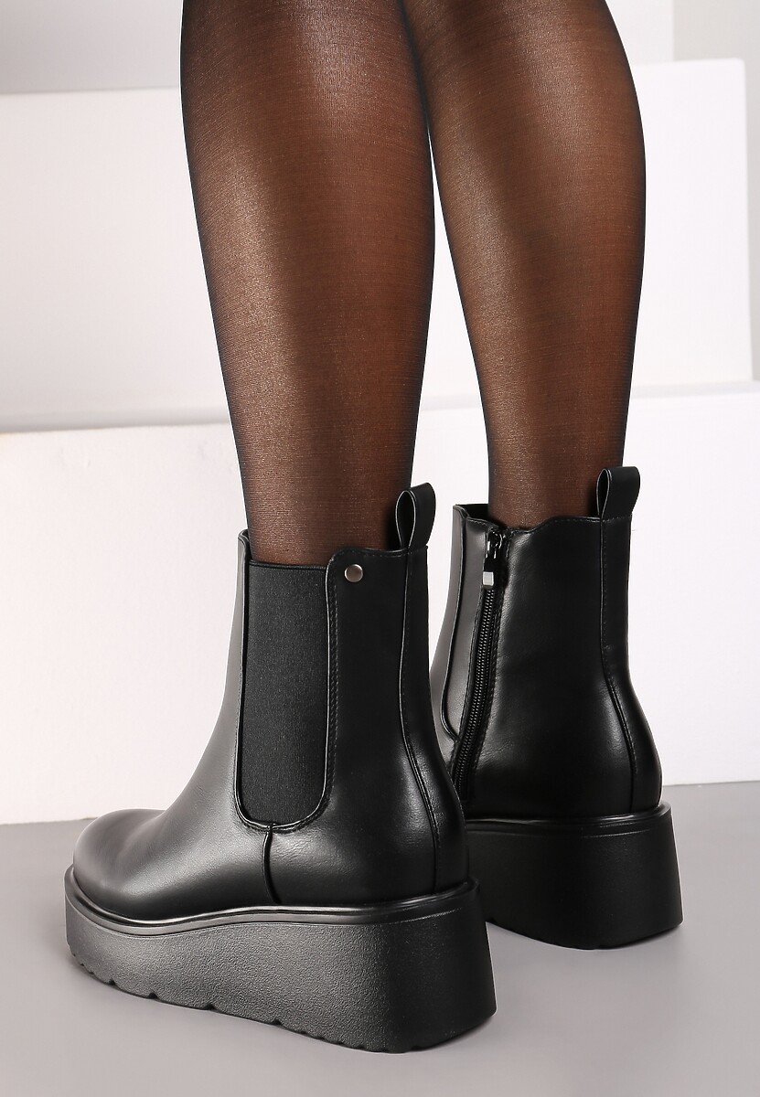 Czarne Botki Sztyblety na Koturnie z Elastyczną Gumką na Cholewce Rivariela 3