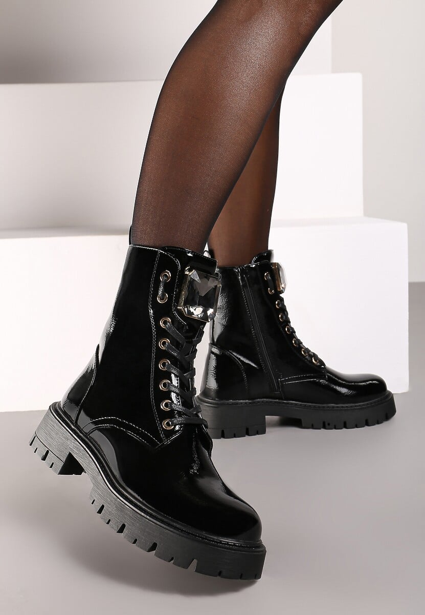 Czarne Sznurowane Botki na Platformie w Stylu Workerów z Aplikacją Kryształka Arrelae 2