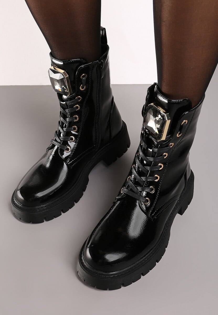 Czarne Sznurowane Botki na Platformie w Stylu Workerów z Aplikacją Kryształka Arrelae 3