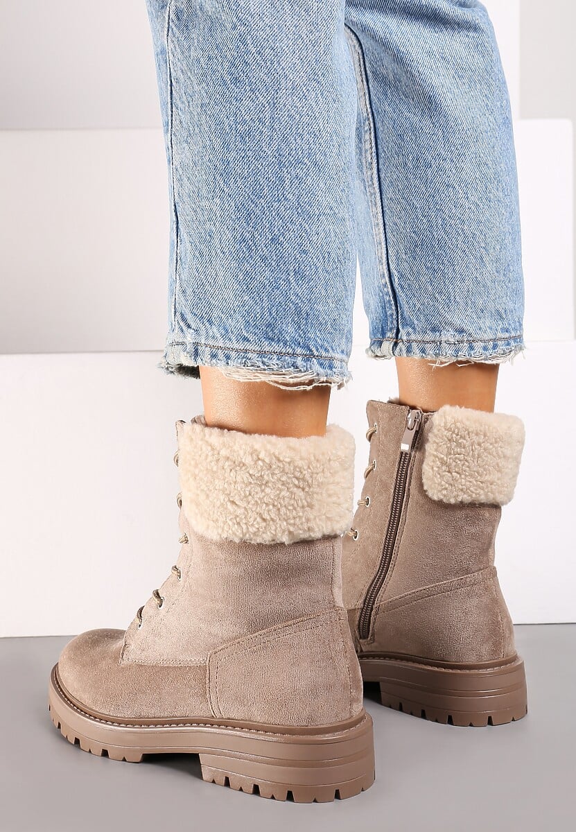 Beżowe Botki Typu Workery na Płaskiej Podeszwie z Barankowym Futerkiem przy Cholewce Nevathira 3