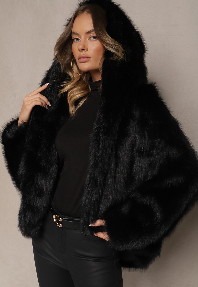 Czarna Kurtka Futerko w Eleganckim Stylu Vortilae 3