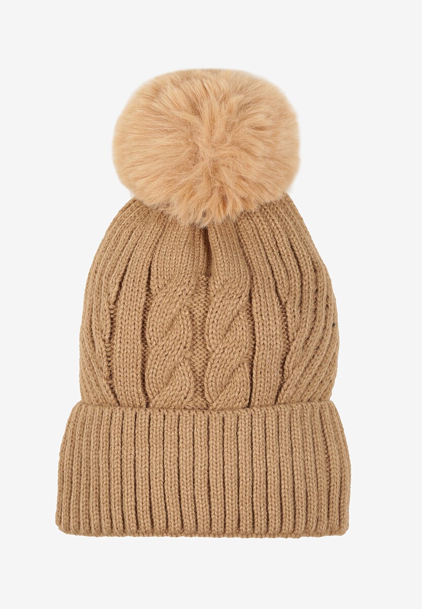 Ciemnobeżowa Czapka Typu Beanie Zdobiona Pomponem i Warkoczowym Splotem Ocieplana Futrem Zenedi 1