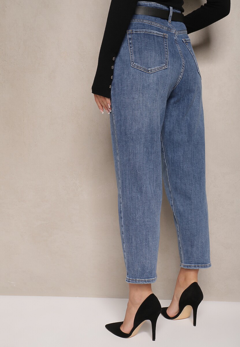 Niebieskie Jeansy Boyfriend High Waist Zdobione Naszywkami i Dodatkowym Paskiem Lyrila 3