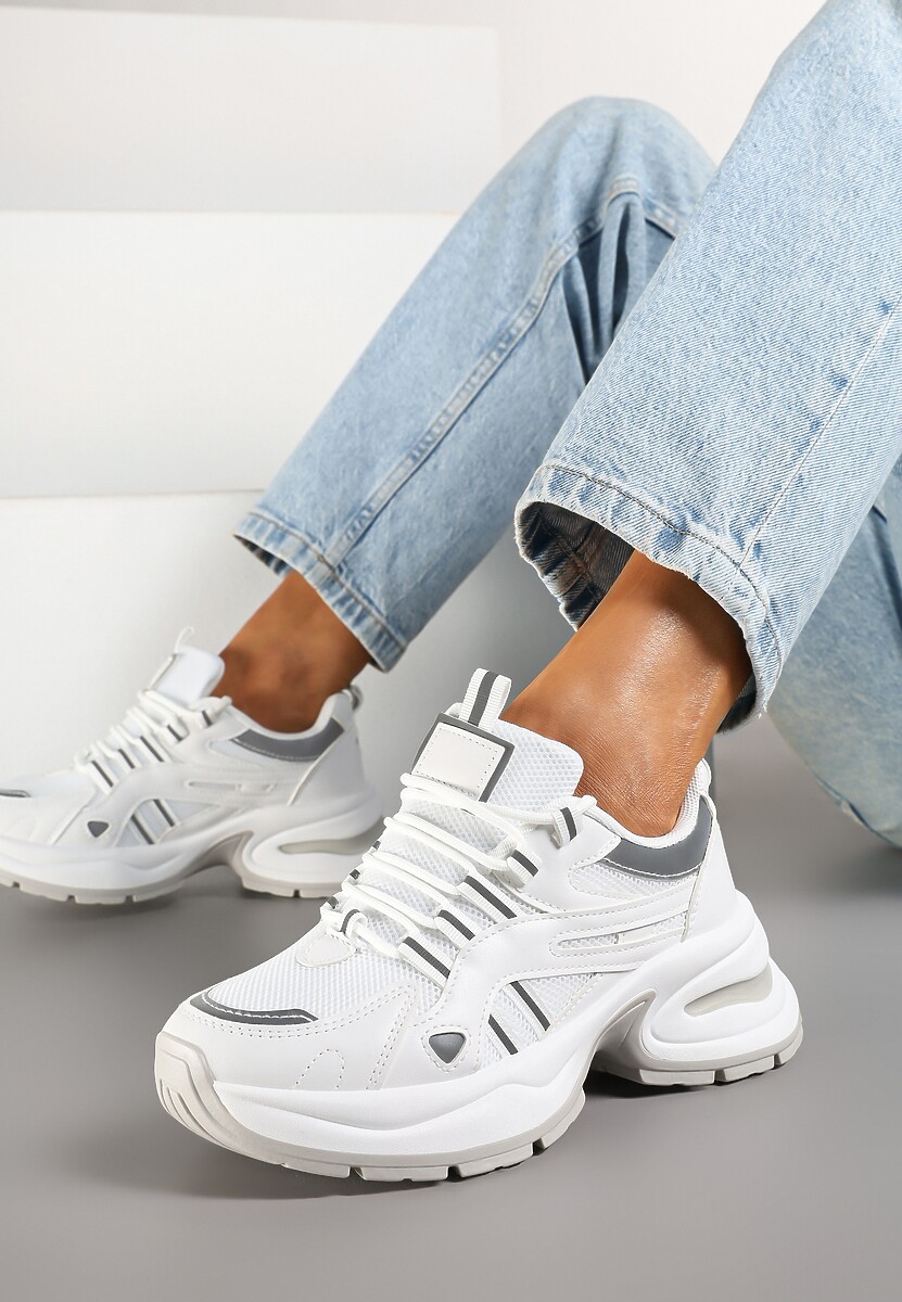 Białe Sneakersy na Platformie z Geometrycznym Motywem Nyramia 1