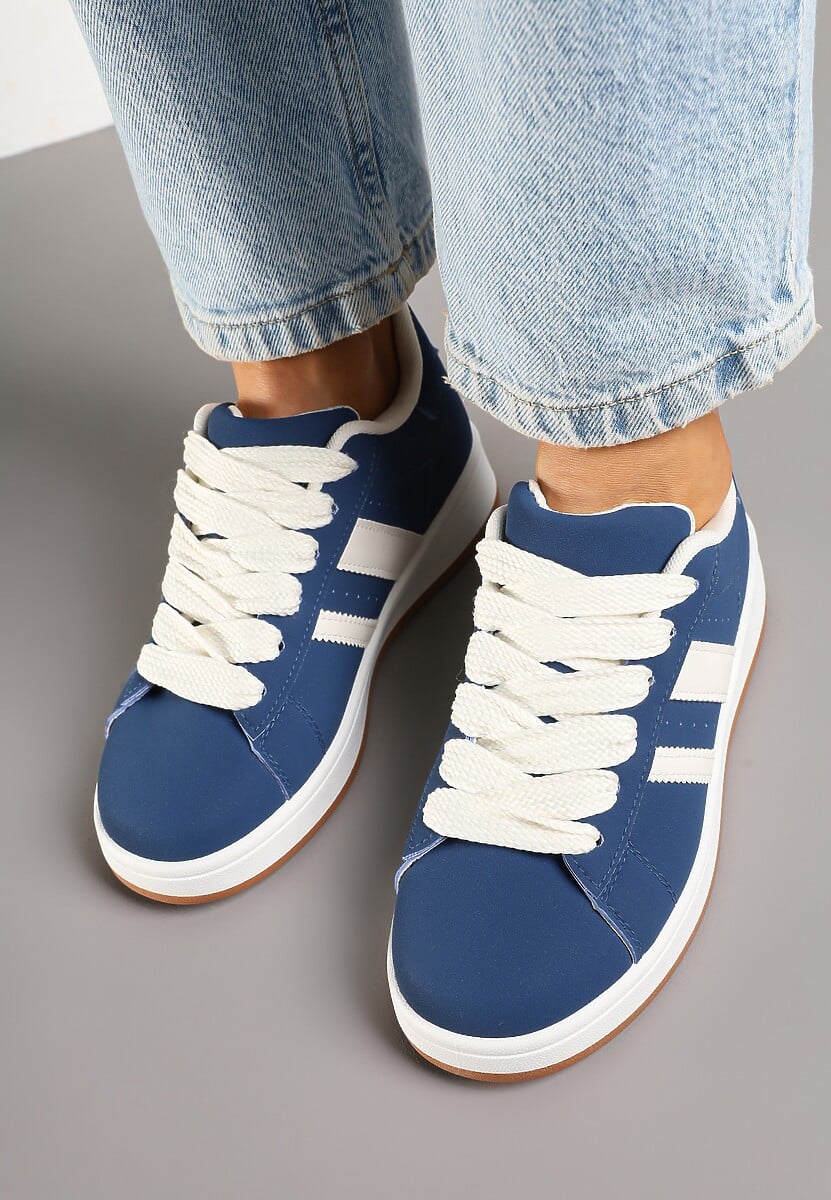 Granatowe Sneakersy na Niskiej Platformie z Naszywkami Flordexia 3