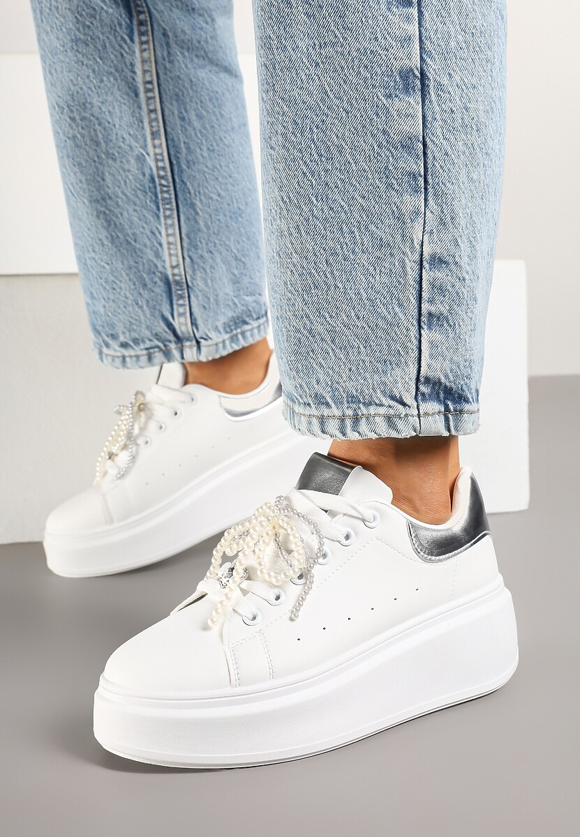 Biało-Srebrne Sneakersy na Platformie z Perełkami Przy Sznurowadłach Ulianori 2