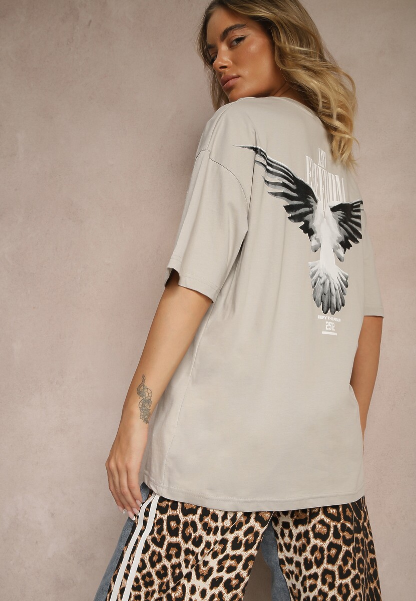 Beżowa Koszulka T-shirt Ozdobiona Nadrukiem na Plecach Arilora 1