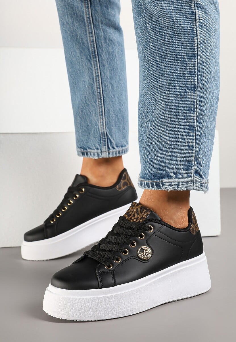 Czarne Sneakersy na Grubej Podeszwie z Metalowym Detalem Aelippa 1