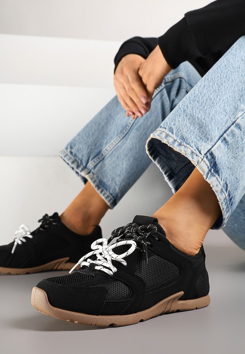 Czarne Sneakersy z Podwójnymi Sznurówkami Terfitra 1
