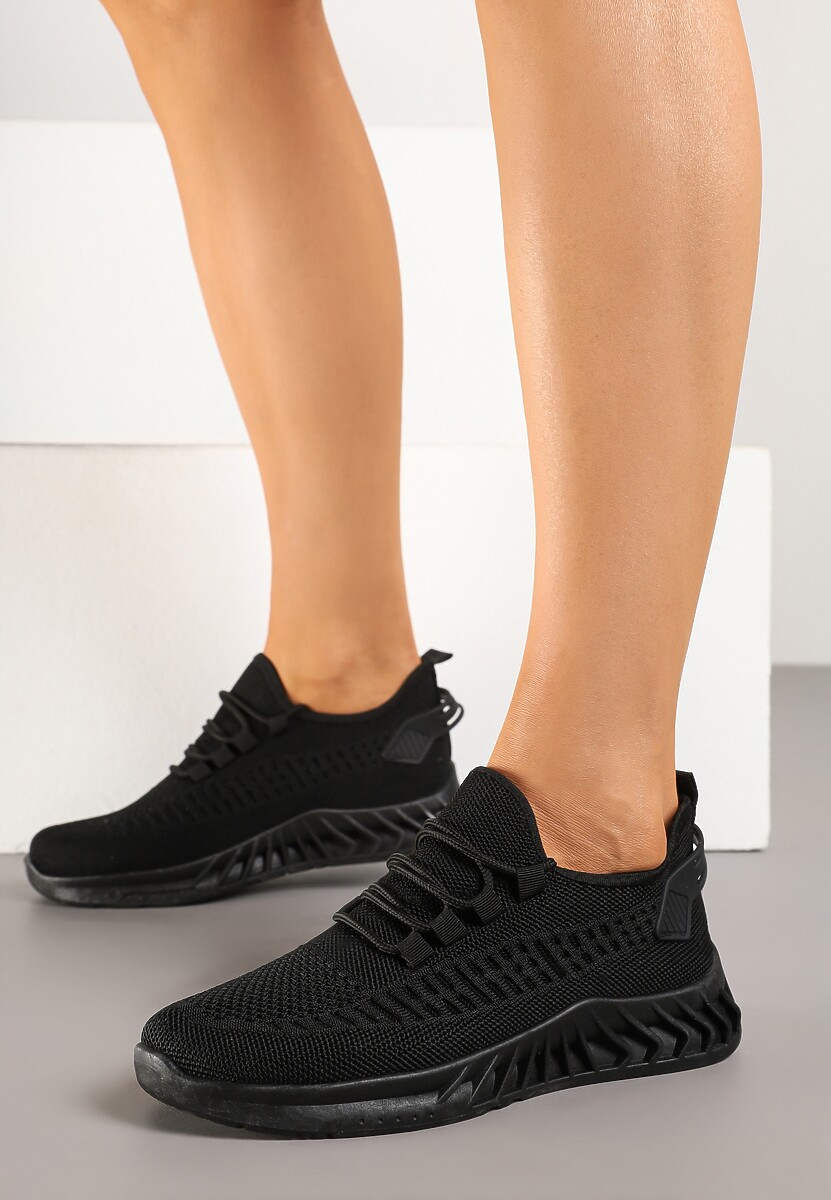 Czarne Siateczkowe Buty Sportowe Sneakersy na Podeszwie z Tłoczeniami Finloti 2