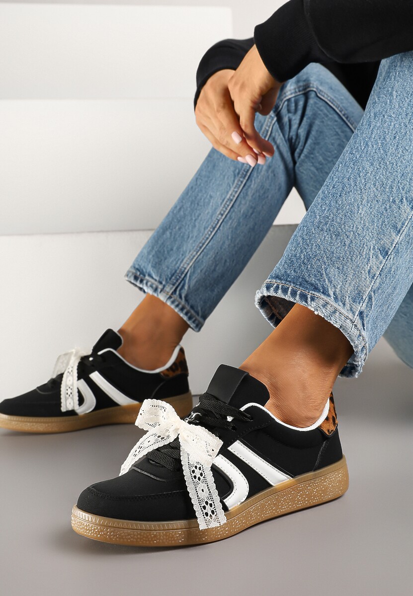 Czarne Sneakersy Typu Kultowe Tenisówki z Ozdobną Odpinaną Kokardą Korilinda 1