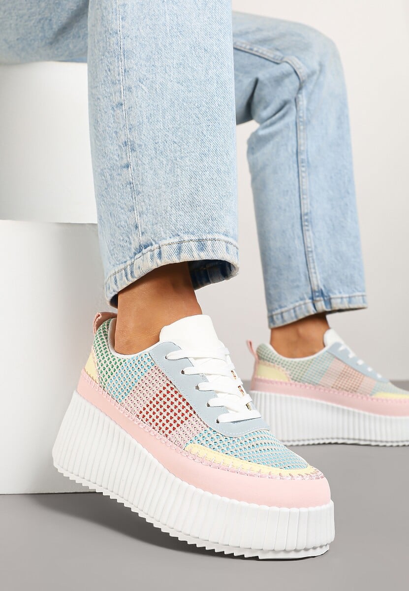 Różowo-Niebieskie Sneakersy na Tłoczonej Platformie z Ozdobnymi Przeszyciami Faloviela 1