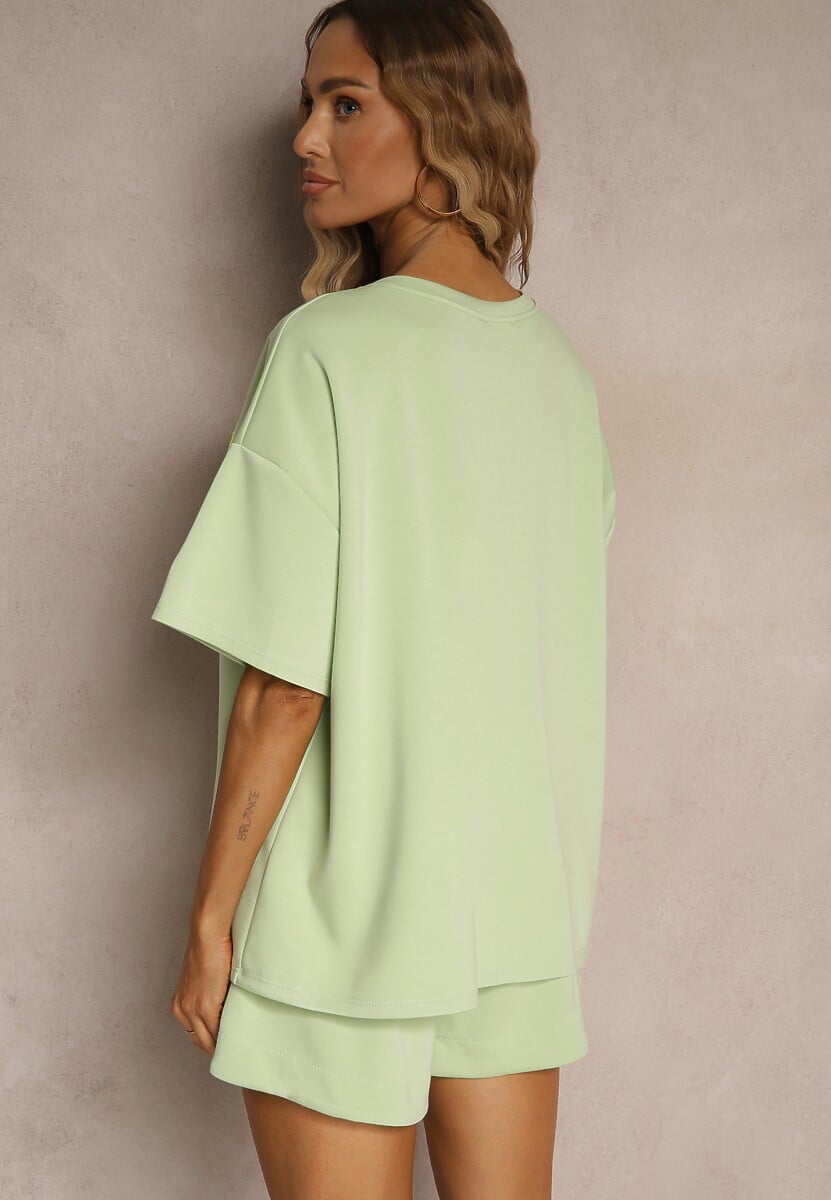 Jasnozielony Komplet z Wiskozą o Fasonie Oversize T-shirt i Szorty Lirafina 3