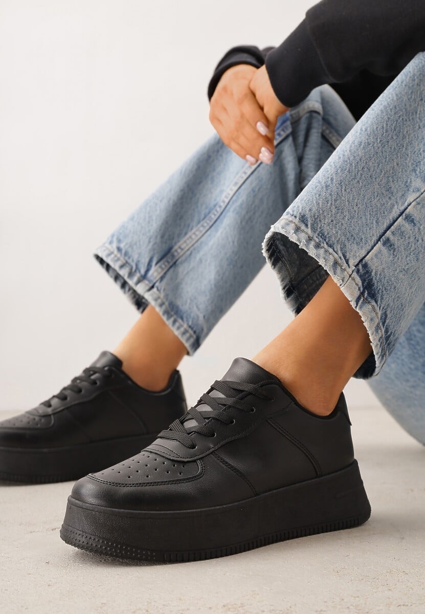 Czarne Kultowe Sneakersy na Grubej Podeszwie z Perforacją na Nosku Lissina 3