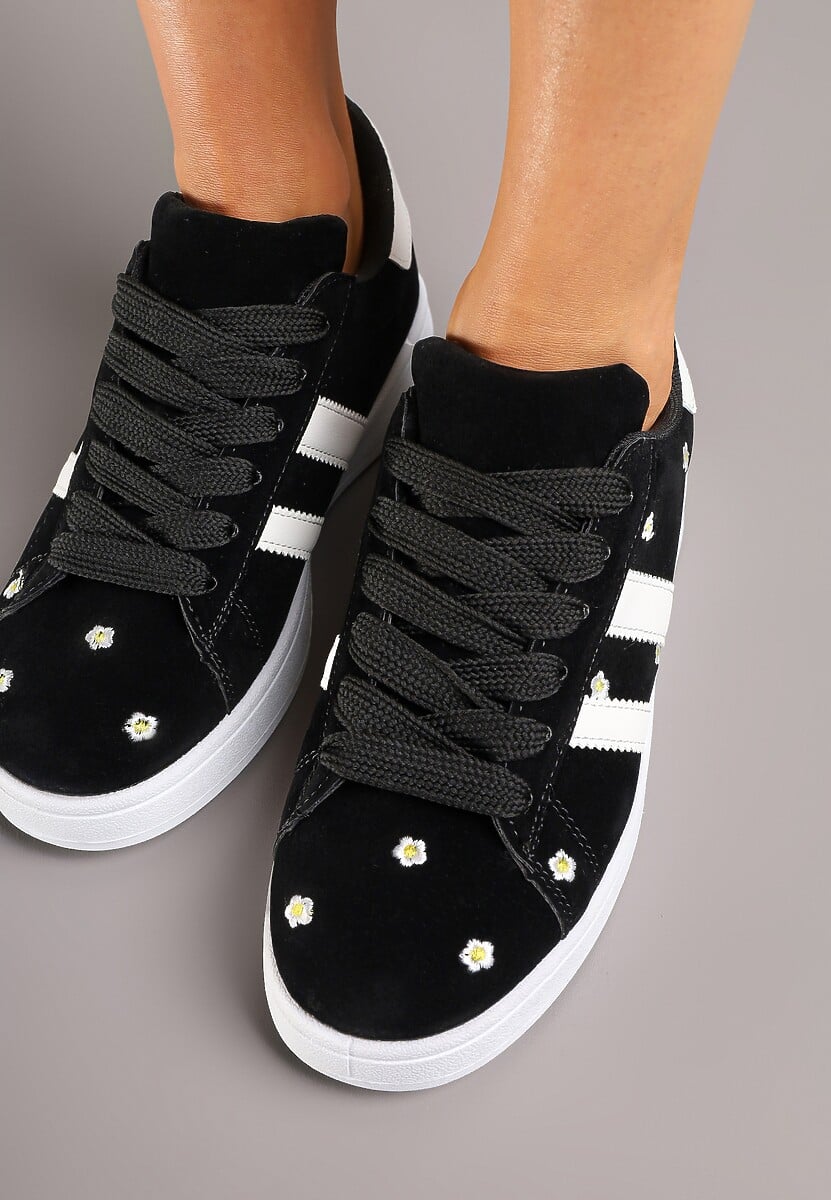 Czarne Sneakersy Ozdobione Haftowanymi Kwiatami i Paskami Malirelle 3