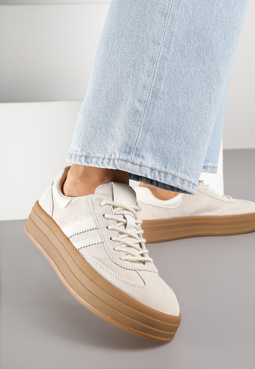 Jasnobeżowe Sneakersy Zamszowe na Platformie ze Skórzaną Wkładką Ozdobione Paskiem Adivrie 3