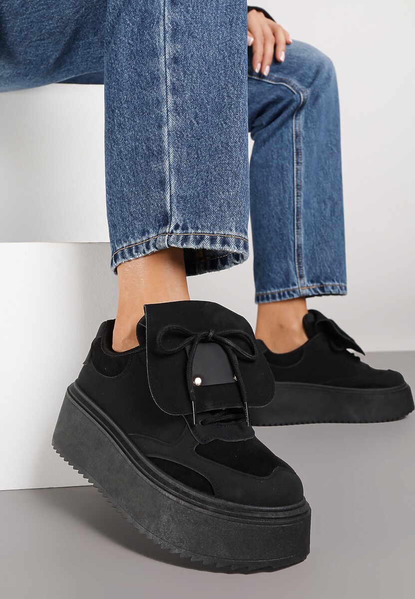 Czarne Sneakersy Ozdobione Kokardą i Wywiniętym Językiem Ivalione 1