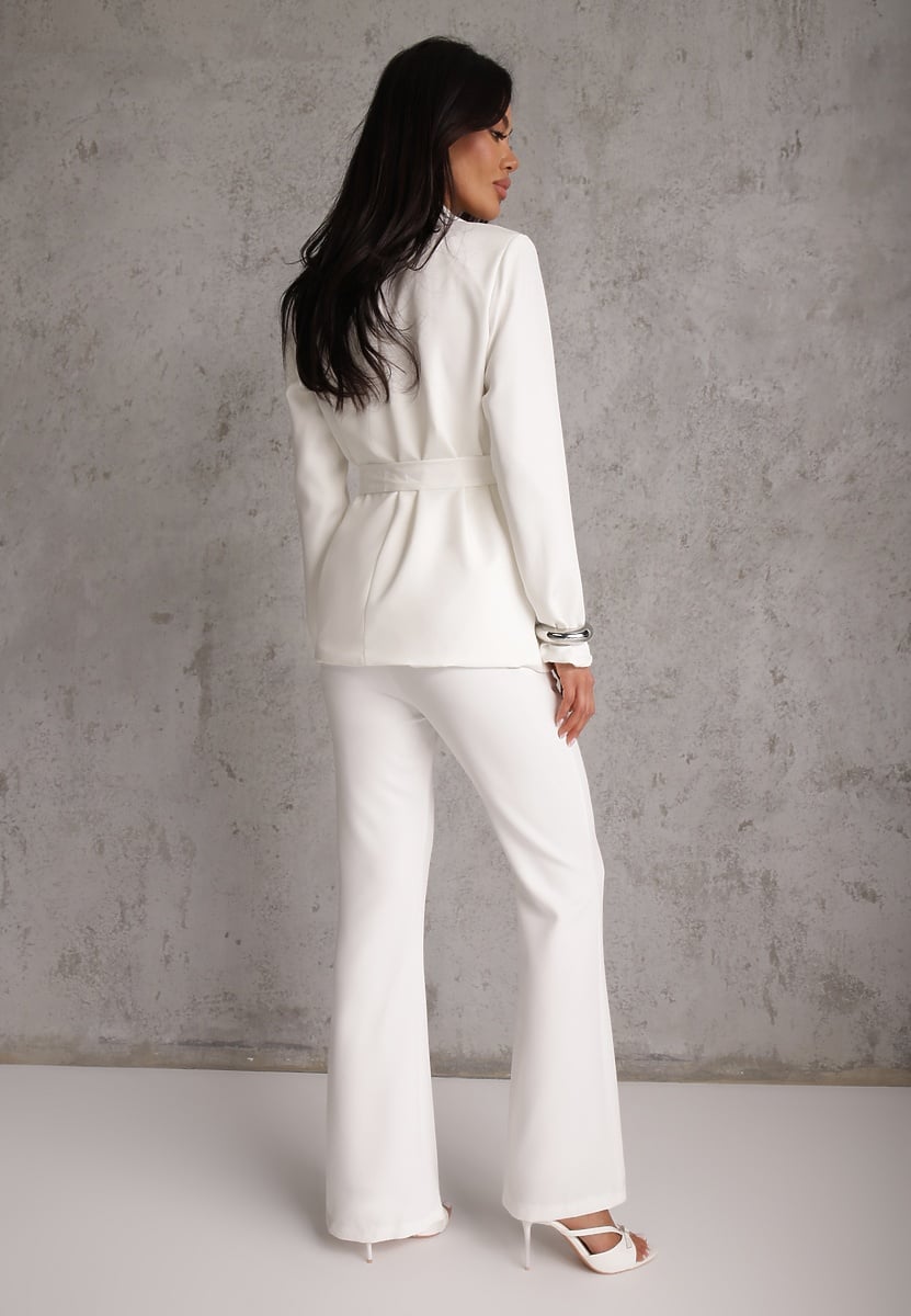 Biały Komplet o Garniturowym Kroju z Marynarką z Wiązaniem i Spodniami Falestra 3