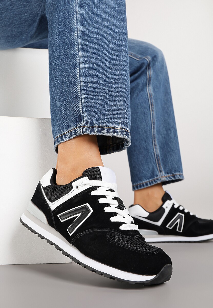 Czarno-Białe Sneakersy Ozdobione Geometrycznym Motywem Rilenessa 2