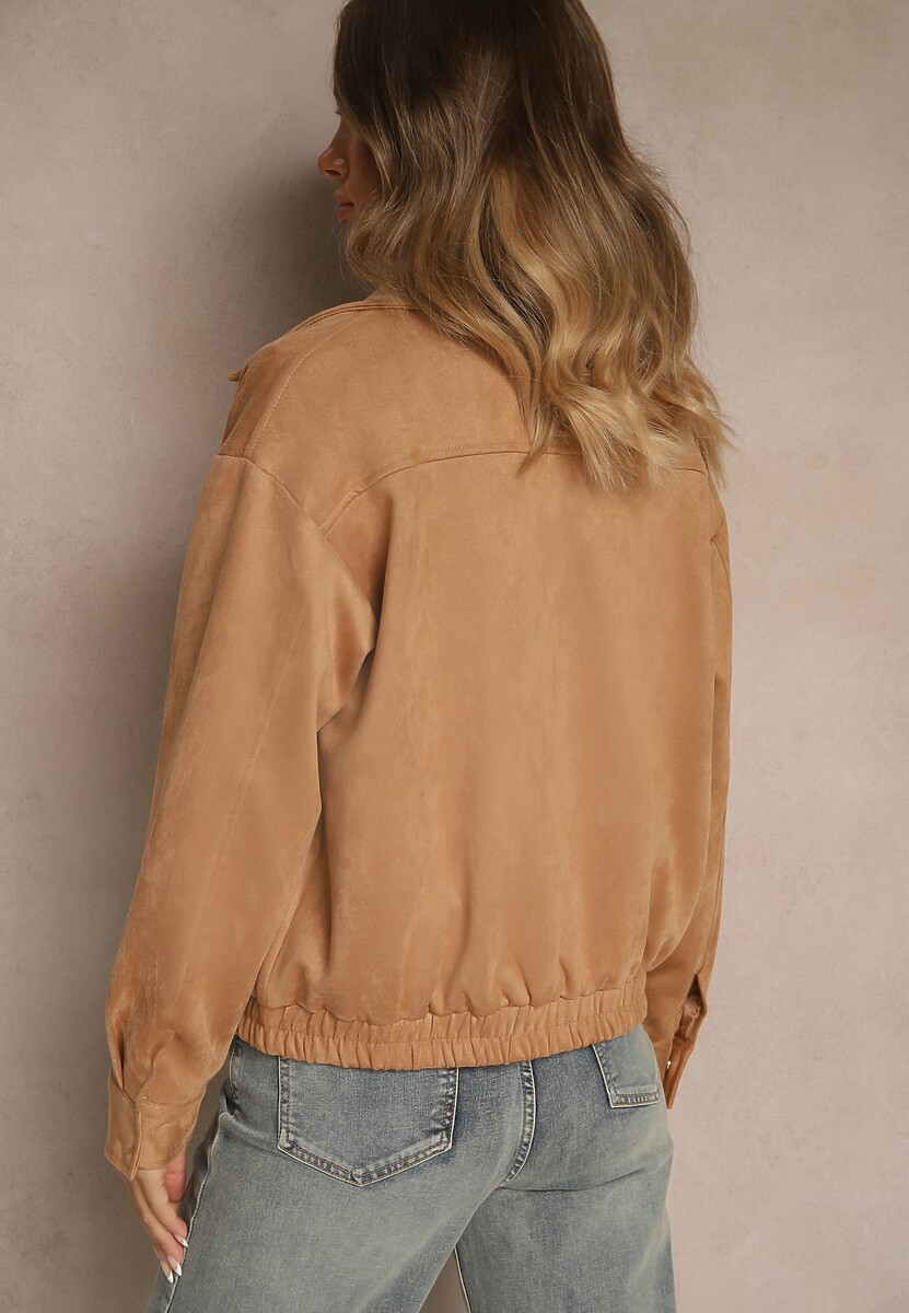 Beżowa Przejściowa Kurtka Bomberka o Koszulowym Kroju z Imitacji Zamszu Irvila 3