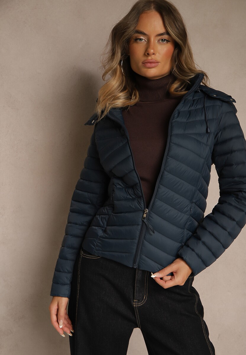 Granatowa Przejściowa Kurtka z Pikowanymi Przeszyciami i Kapturem Suritte 2