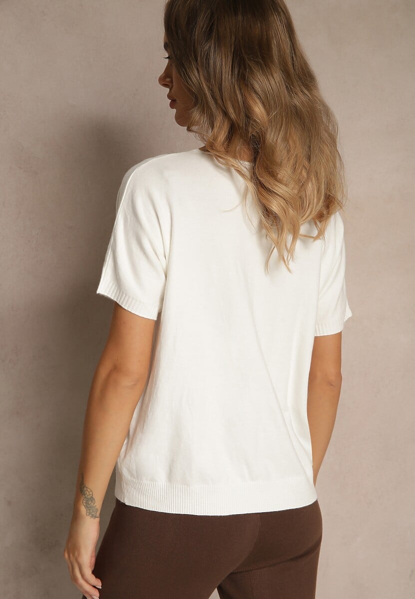 Biały T-shirt z Dzianiny z Dekoltem w Serek Fenalise 3