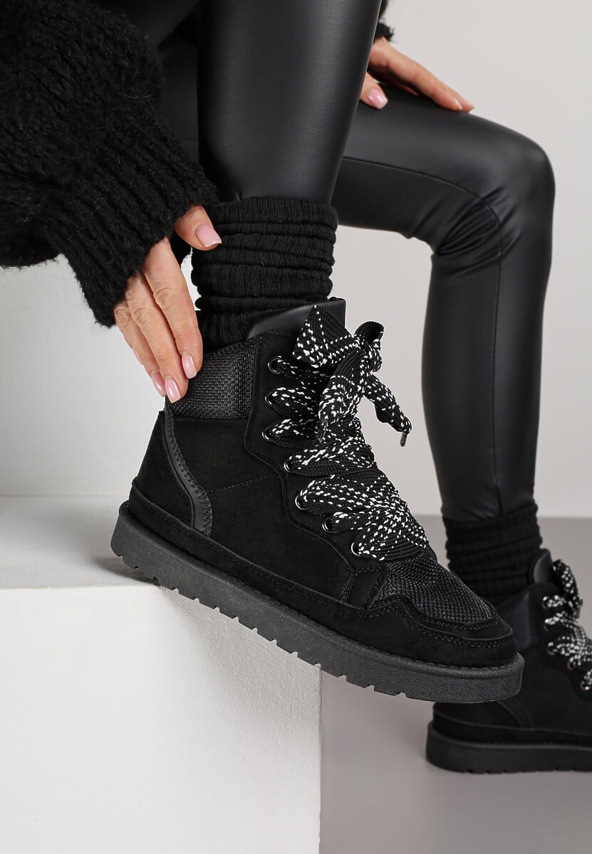 Czarne Sneakersy Ozdobione Sznurówkami w Geometryczny Wzór Avoslia 1