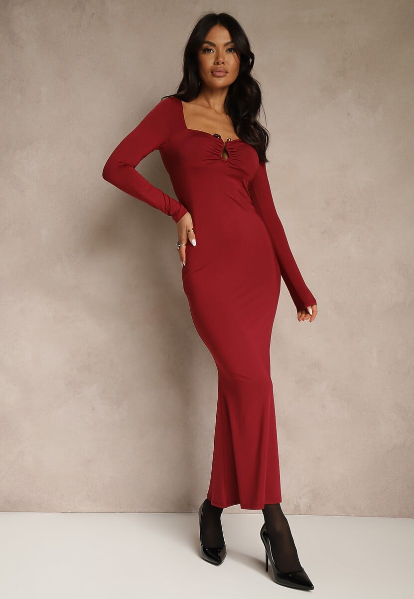 Bordowa Sukienka Koktajlowa z Wiskozą Ozdobiona Metaliczną Aplikacją Refane 2