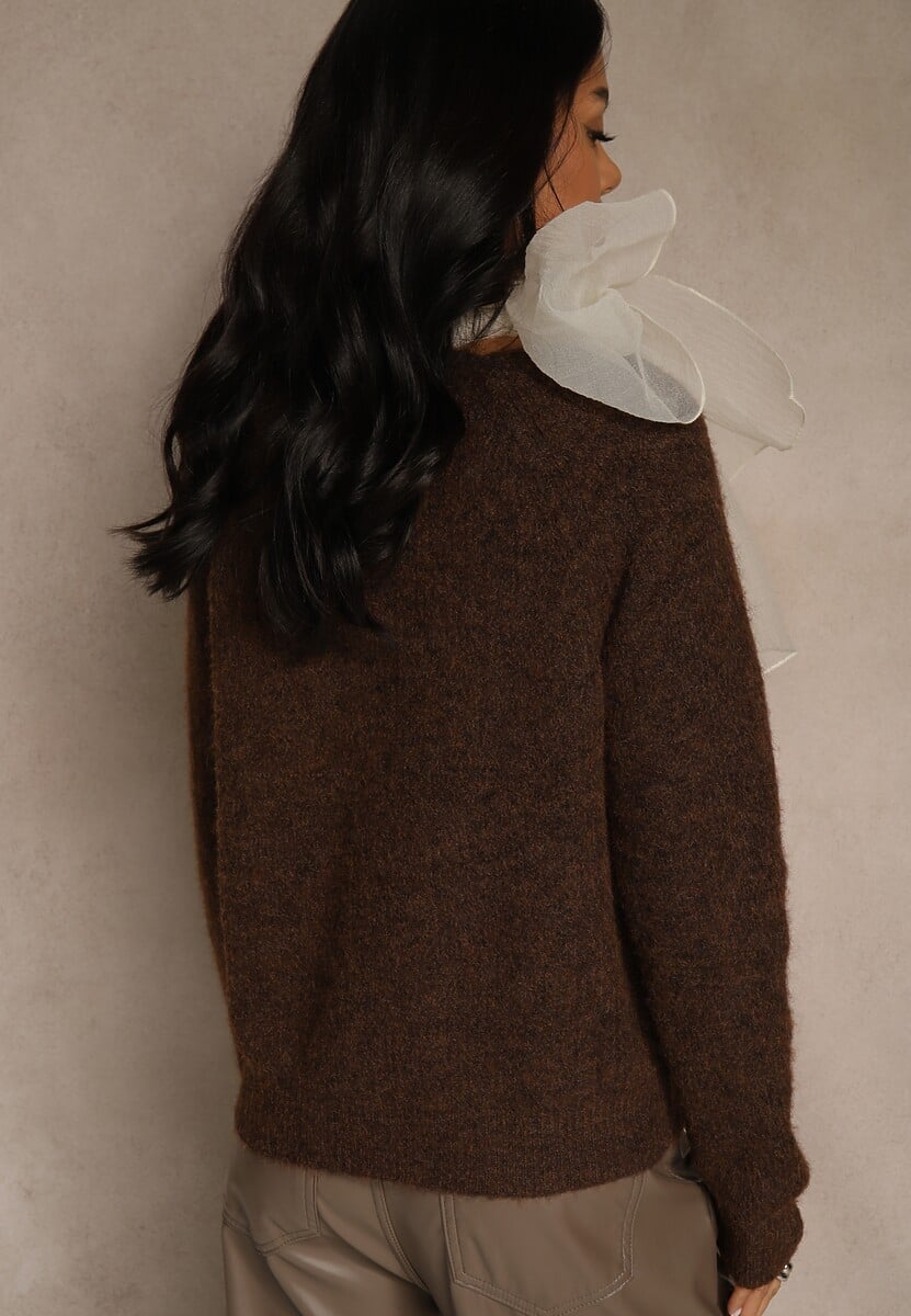 Brązowy Sweter z Dodatkiem Wełny Ozdobiony przy Szyi Wiązaniem Tusmele 3