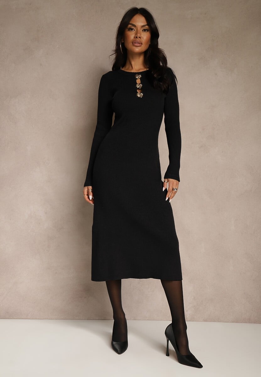 Czarna Prążkowana Sukienka z Dzianiny z Wiskozą Zdobiona Aplikacjami Tusmeira 1