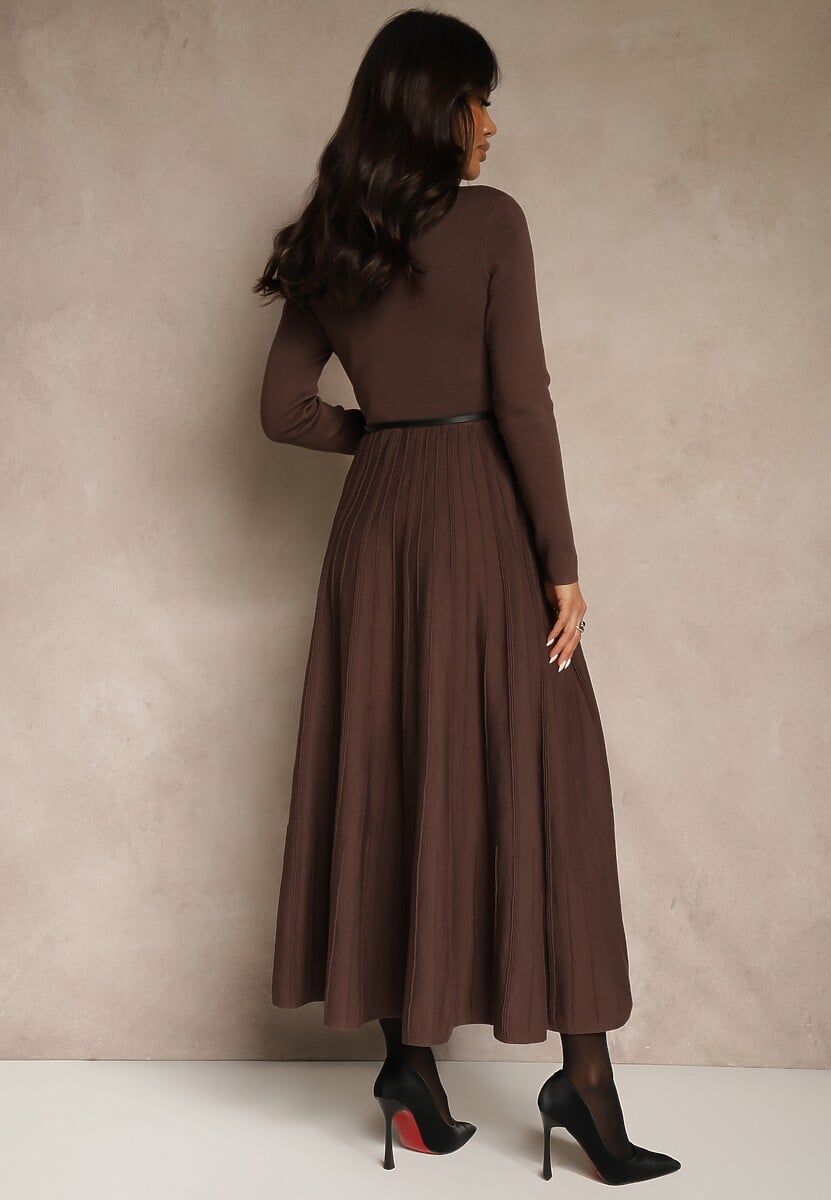 Brązowa Dzianinowa Sukienka Rozkloszowana Longsleeve z Wiskozą i Paskiem Tusnira 3