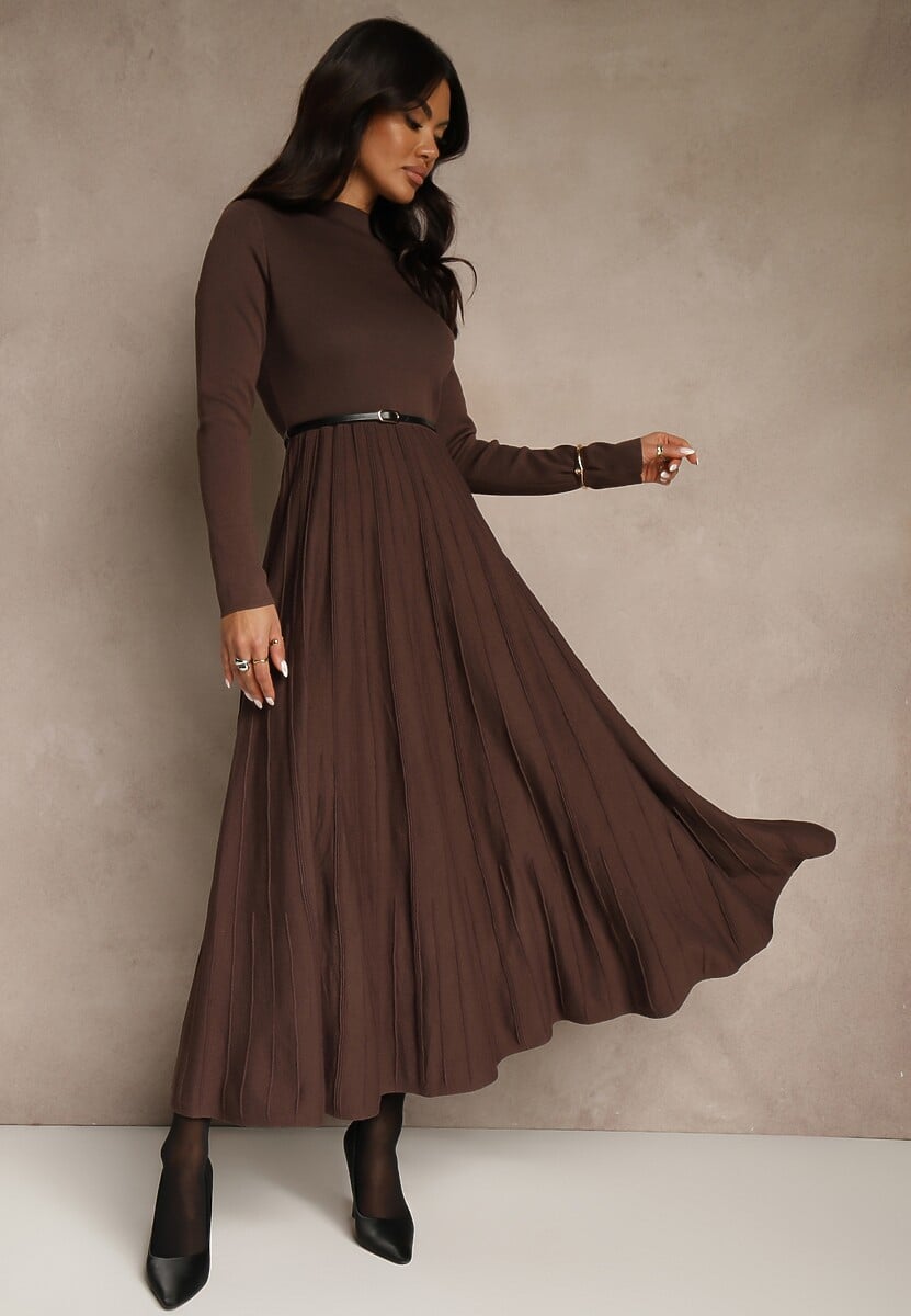 Brązowa Dzianinowa Sukienka Rozkloszowana Longsleeve z Wiskozą i Paskiem Tusnira 1