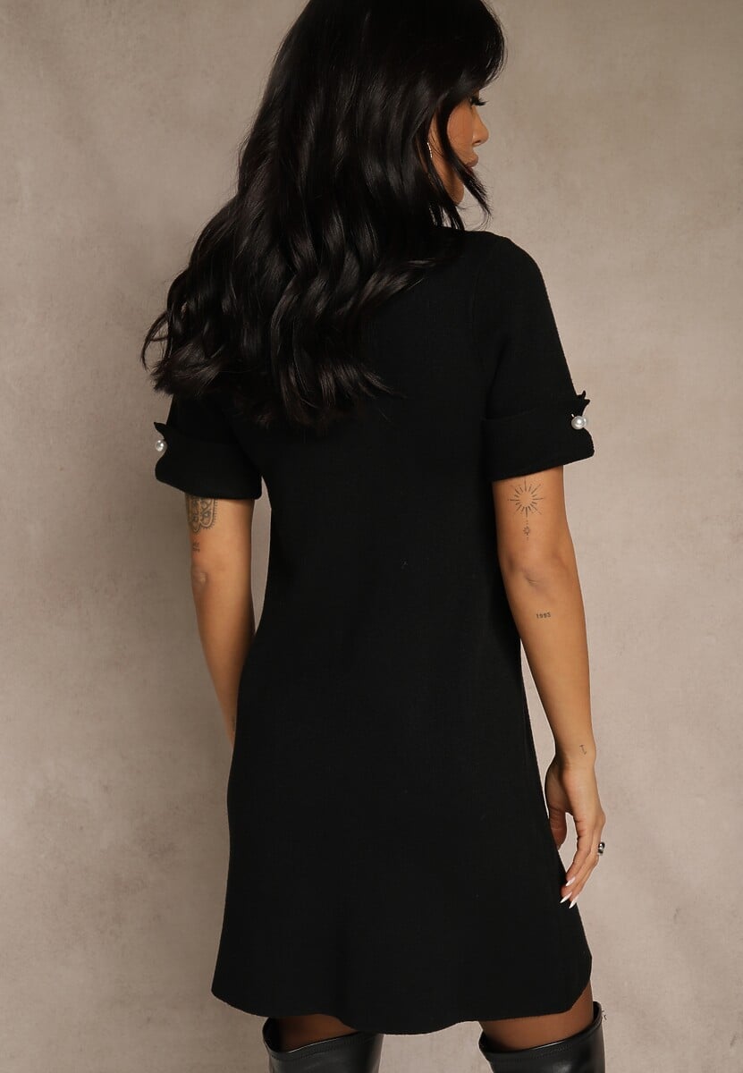 Czarna Sukienka Sweterkowa o Trapezowym Kroju z Perełkami Liatusea 3