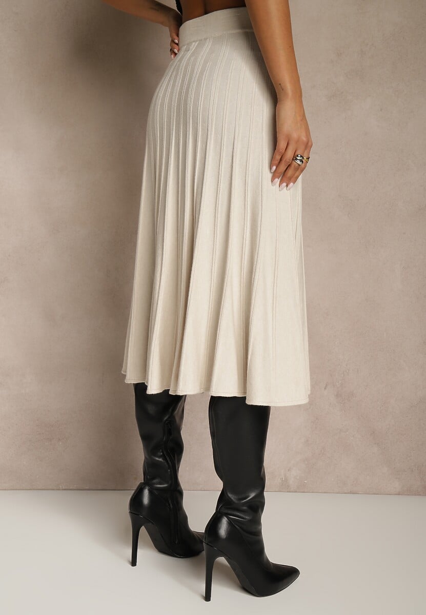 Beżowa Dzianinowa Spódnica Plisowana o Rozkloszowanym Kroju Tuswia 3