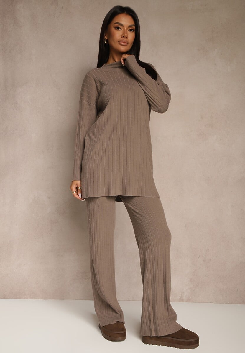 Ciemnobeżowy Komplet Prążkowany z Bawełną Sweter Oversize i Szerokie Spodnie Wedorena 2