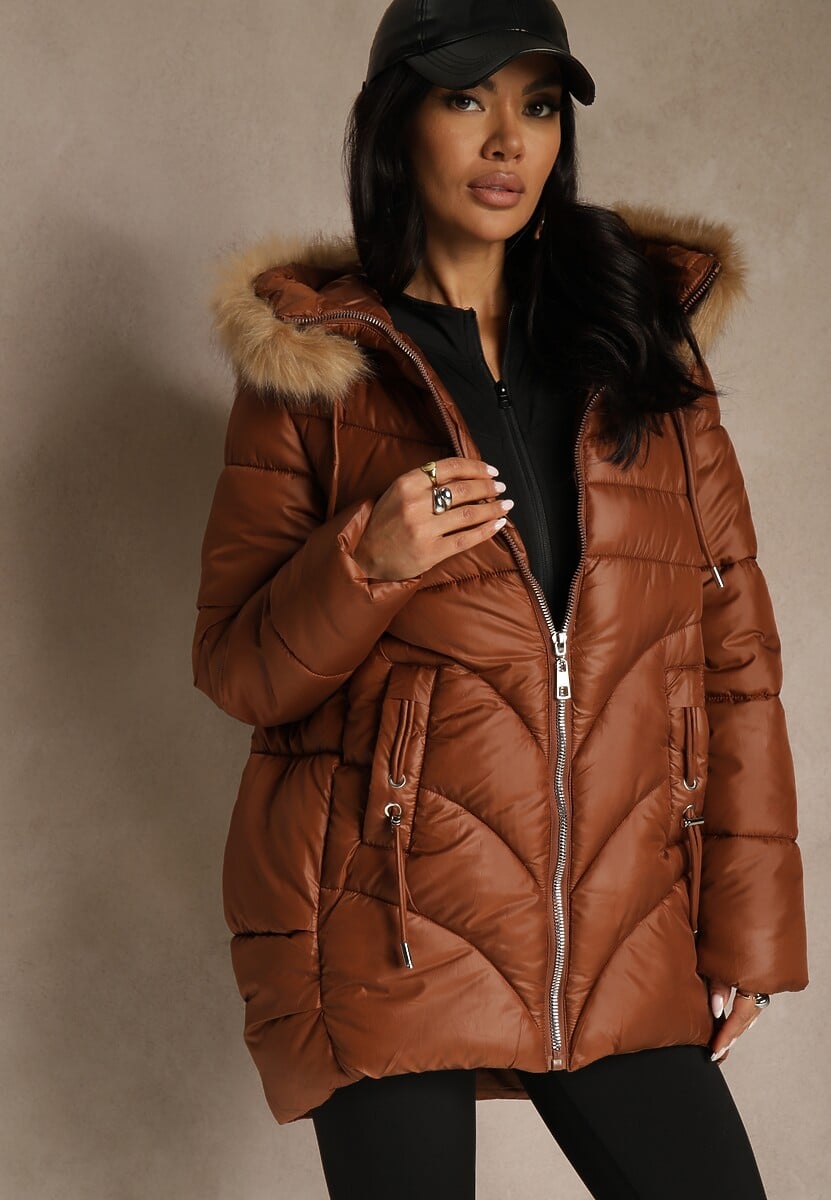 Brązowa Trapezowa Kurtka z Pikowanymi Przeszyciami i Kapturem z Odpinanym Futrem Deoiala 1