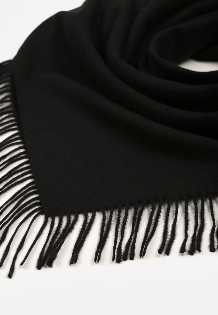 Czarny Bawełniano-Wiskozowy Szalik w Kształcie Trójkąta z Frędzlami Vetisara 2