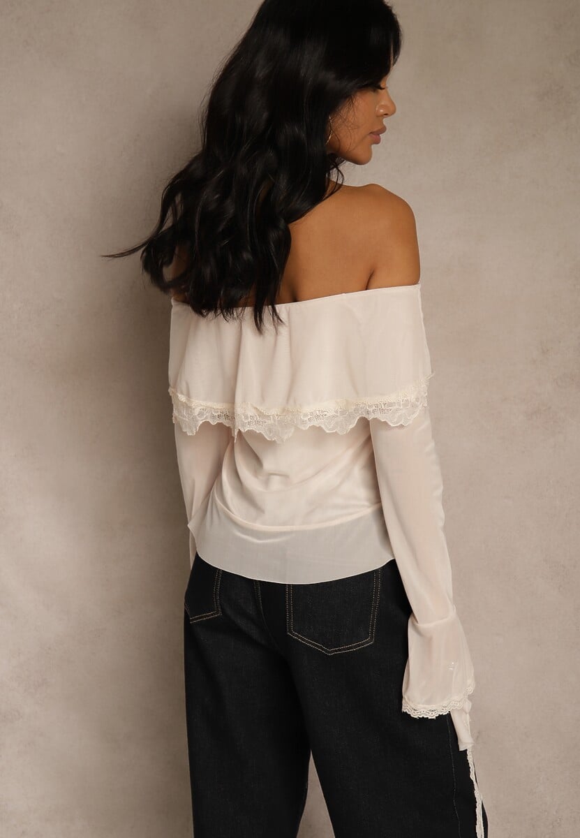 Jasnobeżowa Bluzka Off Shoulder z Falbankami z Siateczki z Bawełny i Wiskozy Fenisella 3