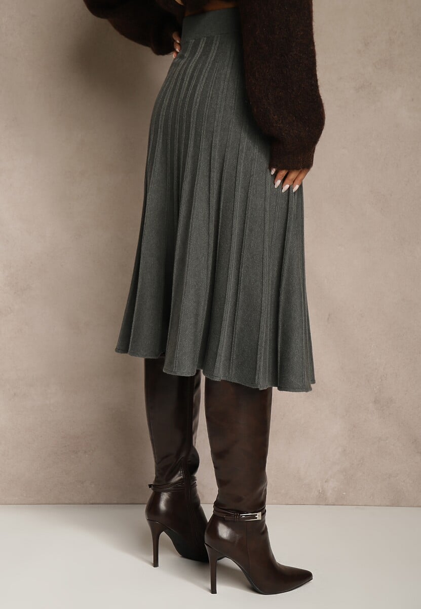 Ciemnoszara Dzianinowa Spódnica Plisowana o Rozkloszowanym Kroju Tuswia 3