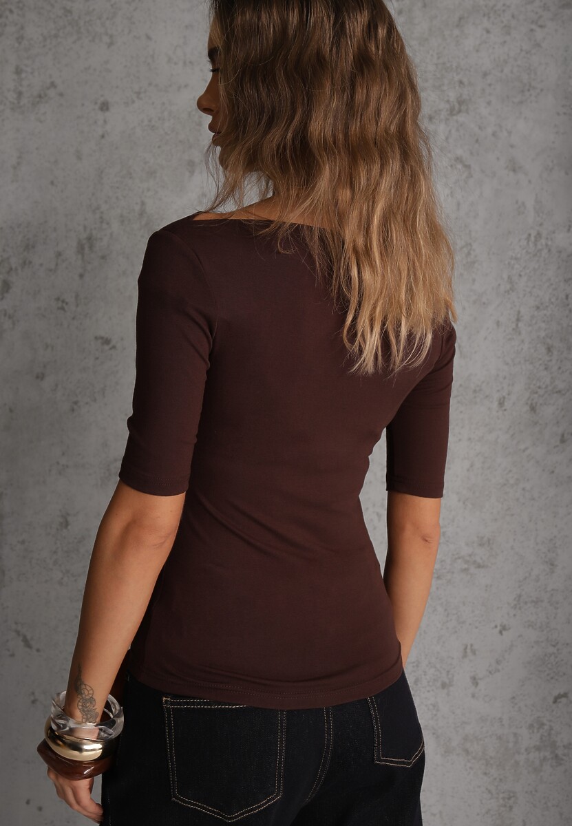 Brązowy Dopasowany T-shirt z Wiskozy z Dekoltem w Łódkę Vivianna 3