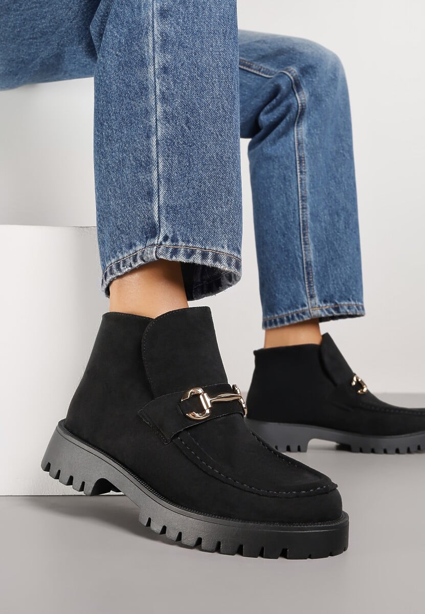 Czarne Botki w Stylu Loafersów Zdobione Metaliczną Aplikacją Aqianey 1