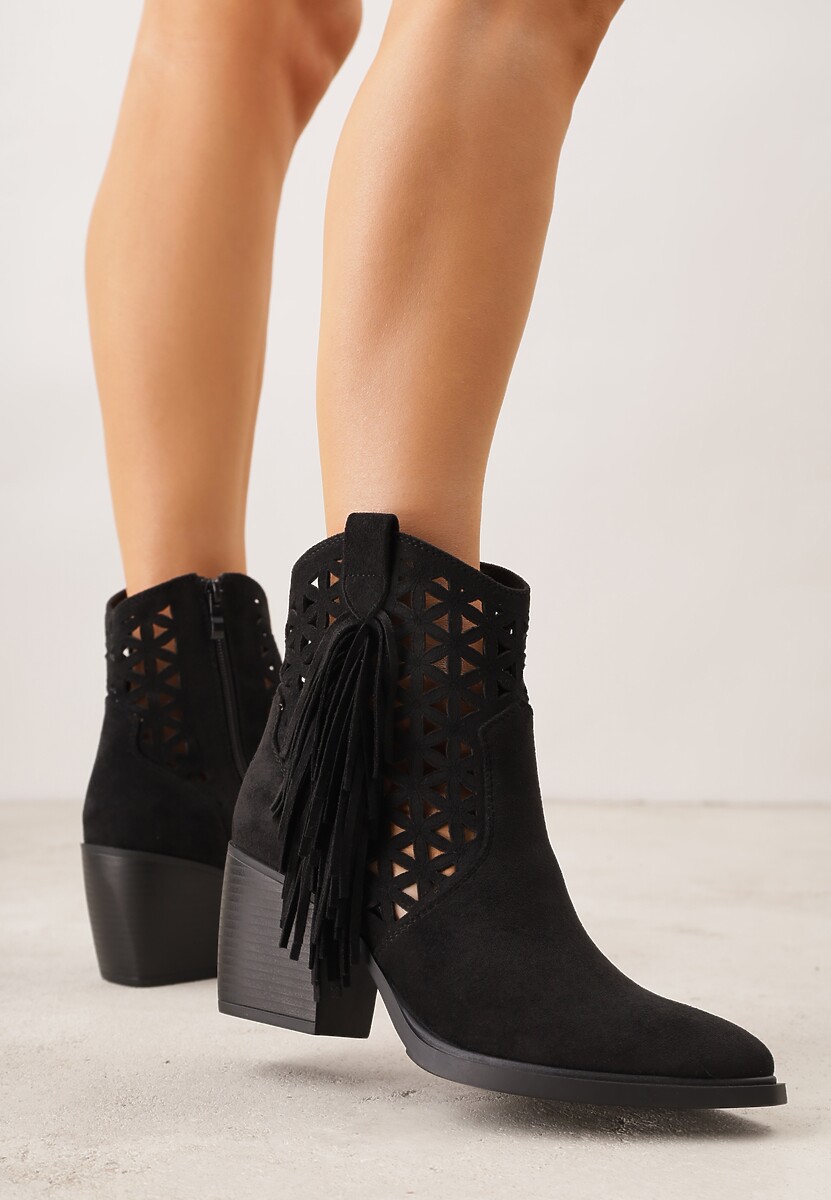 Czarne Ażurowe Botki Typu Kowbojki na Stożku Ozdobione Frędzlami Pentora 1
